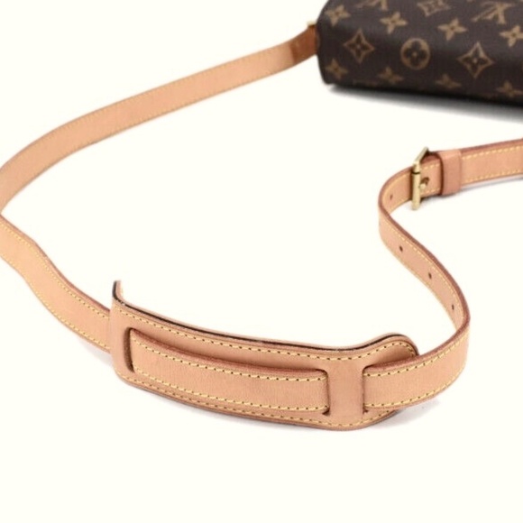 Louis Vuitton Saint Cloud MM Crossbody - Picture 7 of 12